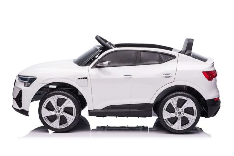 Auto Na Akumulator Audi E- Tron Białe QLS-6688 LEAN CARS