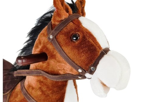 Koń Na Biegunach Rusza Pyskiem Ogonem Dźwięki Ciemnobrązowy 74 cm LEAN Toys